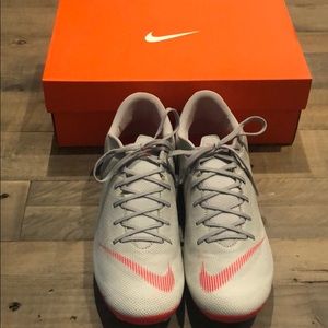 Boys Nike Vapor Soccer Cleats